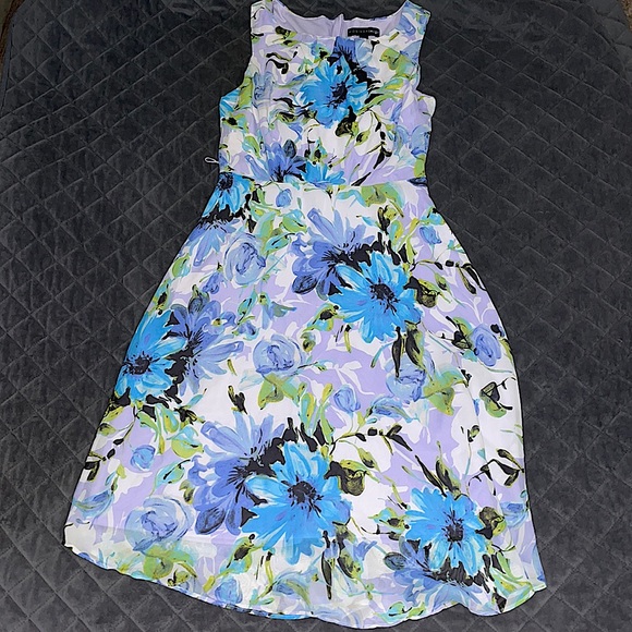 Madison Leigh size 8 floral dress - Picture 2 of 15